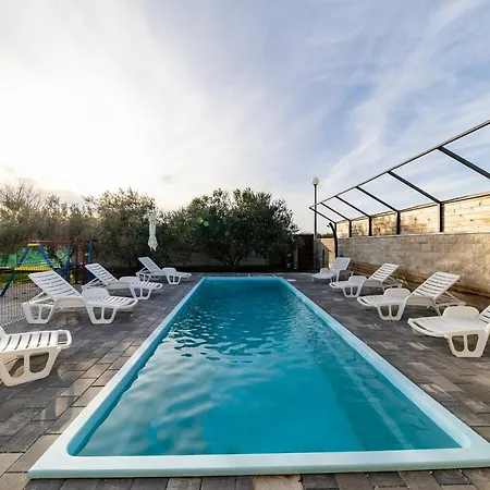 Kamp Tonci * ביוגראד נה מורו