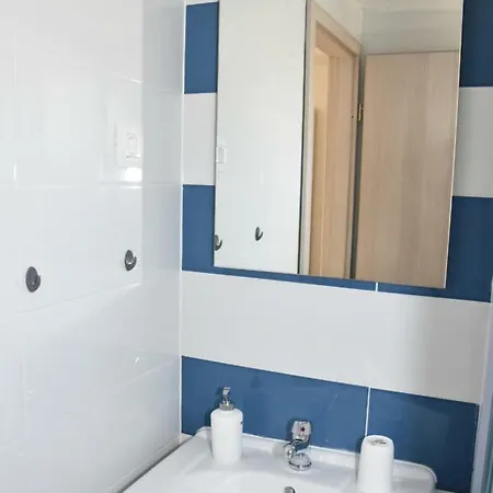 Kamp Tonci אתר קמפינג *