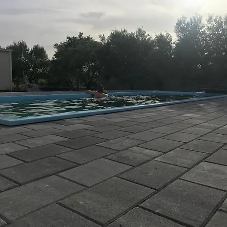 אתר קמפינג Kamp Tonci *