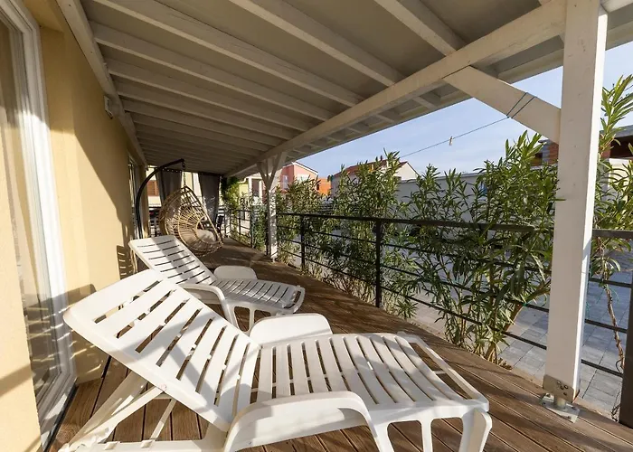 Kamp Tonci Biograd Na Moru