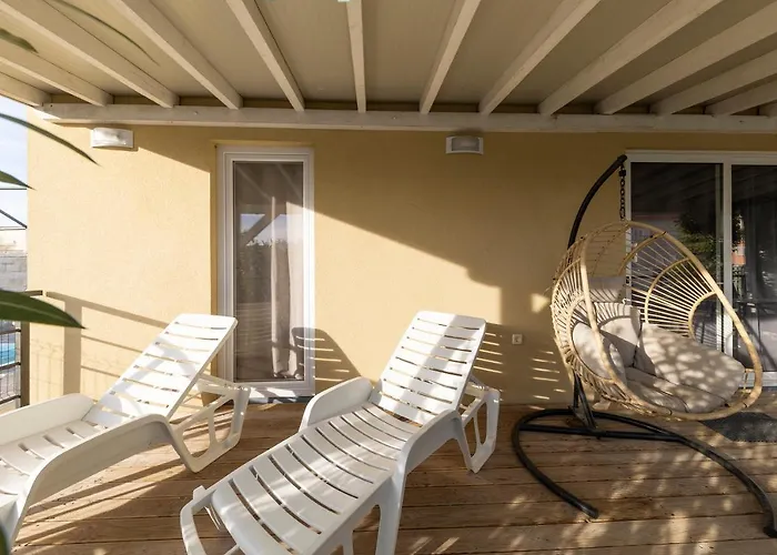 Kamp Tonci Biograd Na Moru